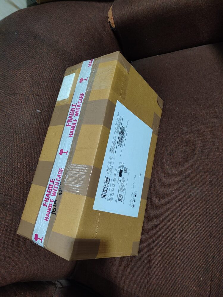 Export grade fragile corrugated shipping carton